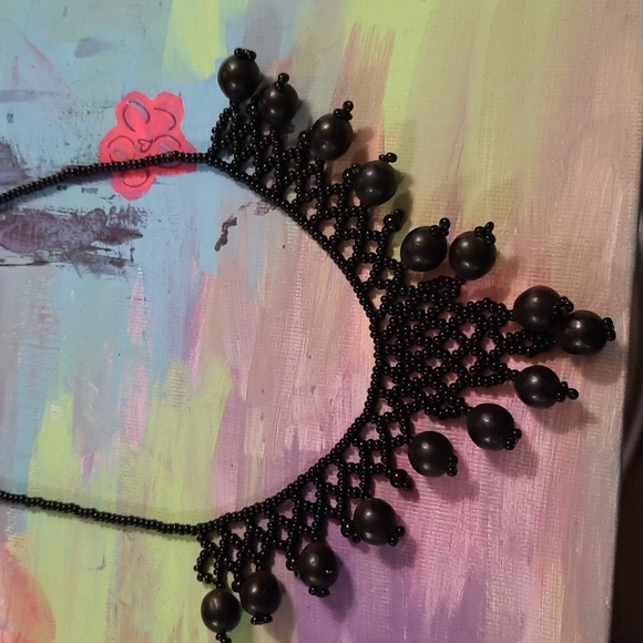 Vintage black beaded necklace - Picture 4 of 4